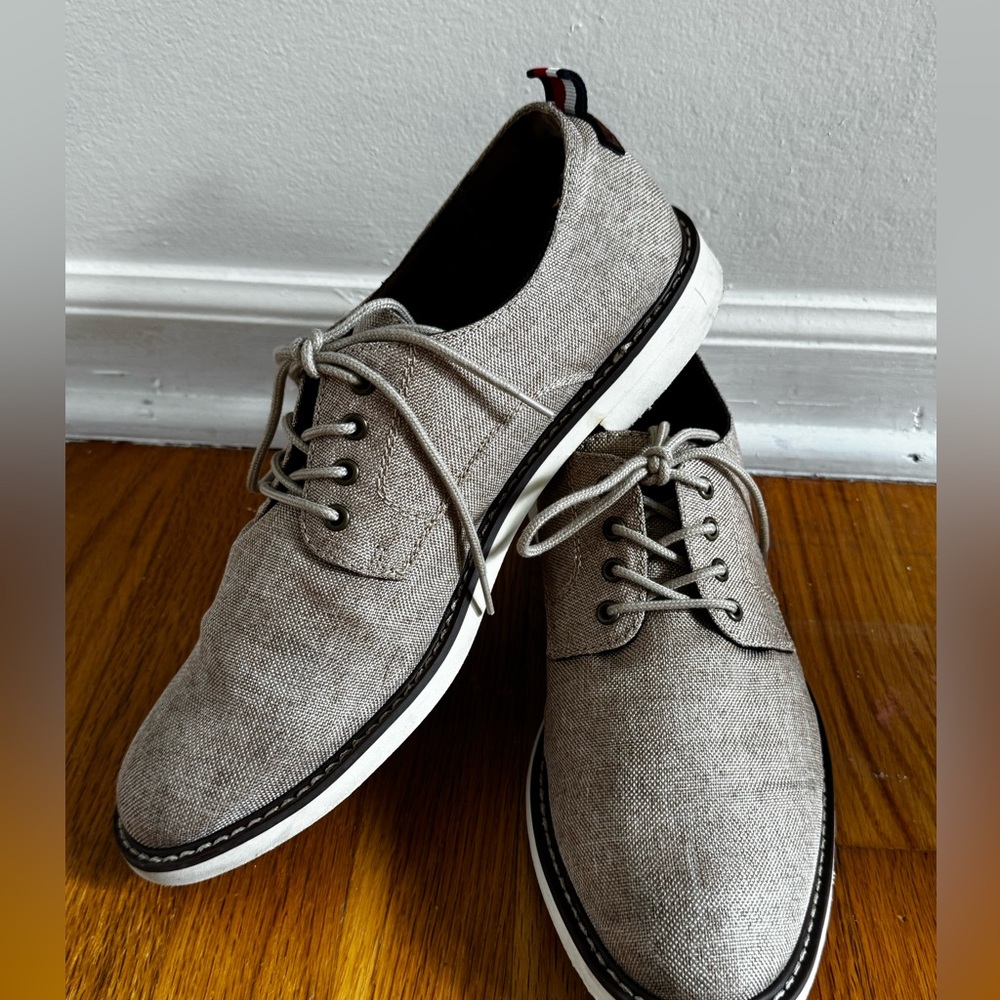 Tommy Hilfiger Men's Lace-Up Garson Oxfords 10.5